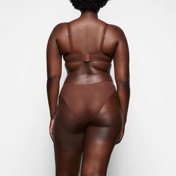 SKIMS Ultra Fine Mesh Strapless Bra Underwire Convertible 44C Clay - Picture 5 of 16